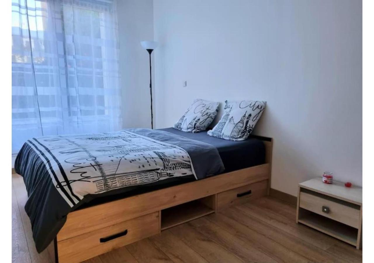 Superbe Appartement Avec Jardin Proche Versailles Saint-Cyr-lʼÉcole 外观 照片